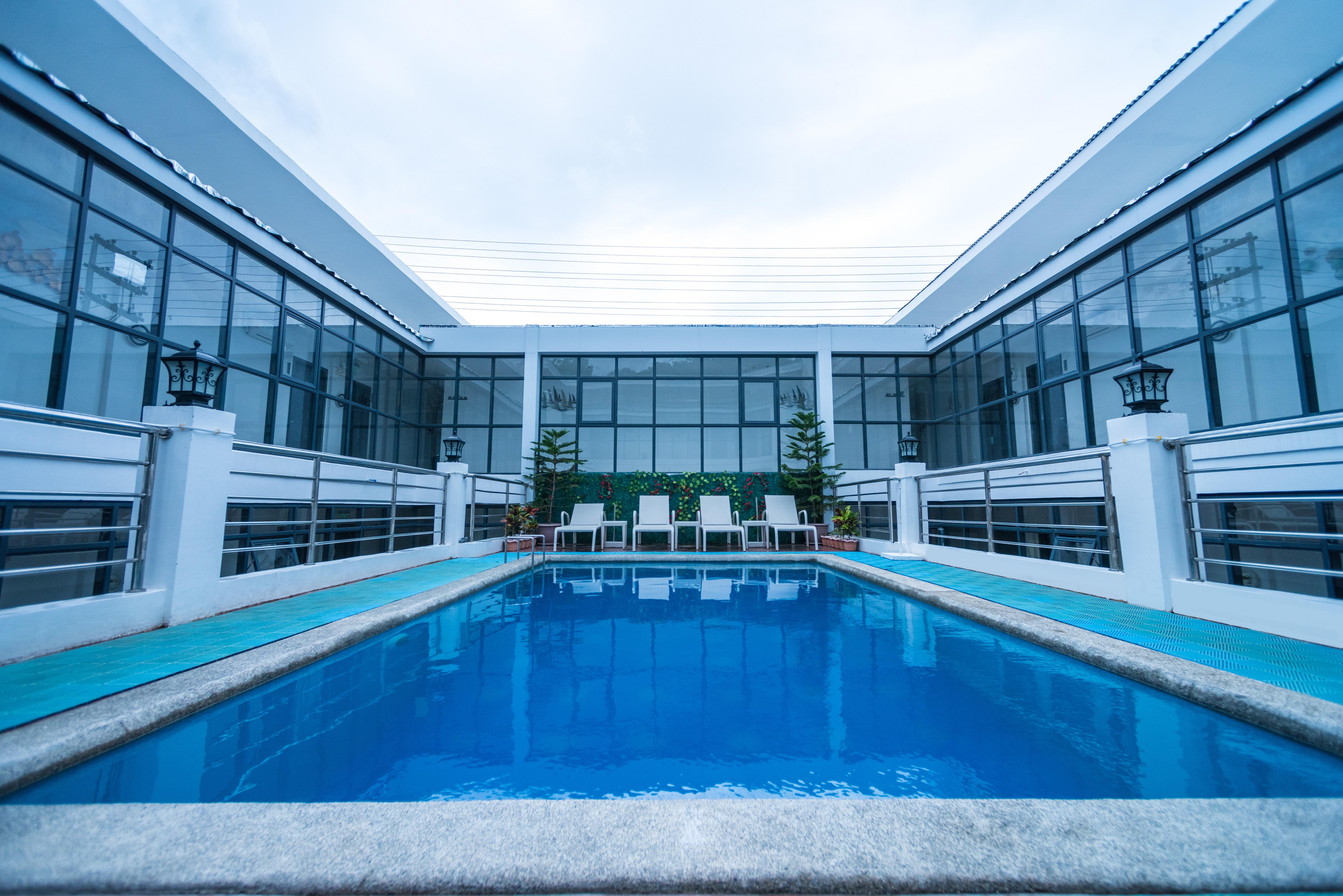 Erus Suites Hotel Boracay Manoc-Manoc Buitenkant foto