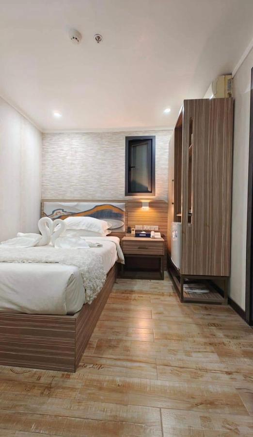 Erus Suites Hotel Boracay Manoc-Manoc Buitenkant foto