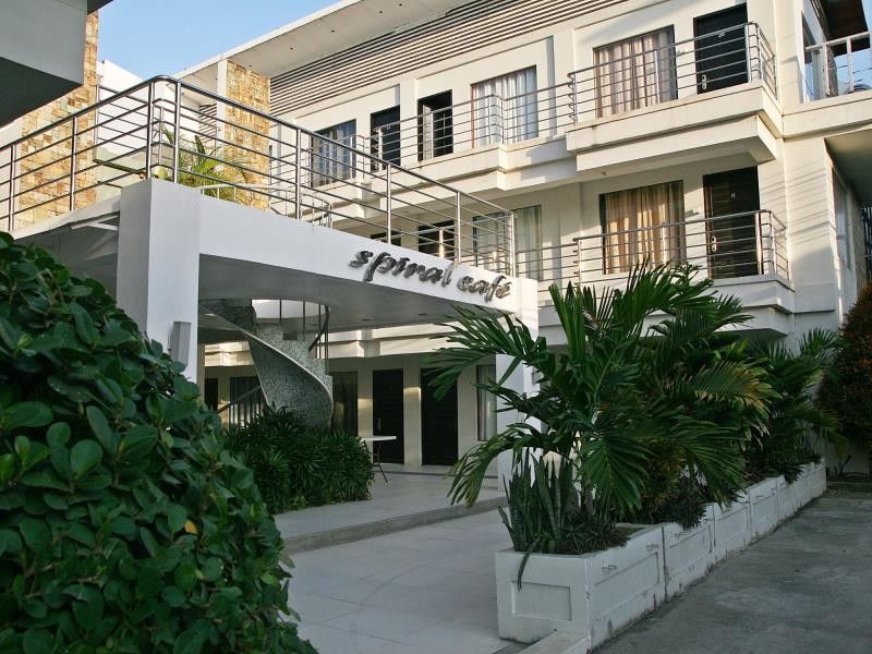Erus Suites Hotel Boracay Manoc-Manoc Buitenkant foto
