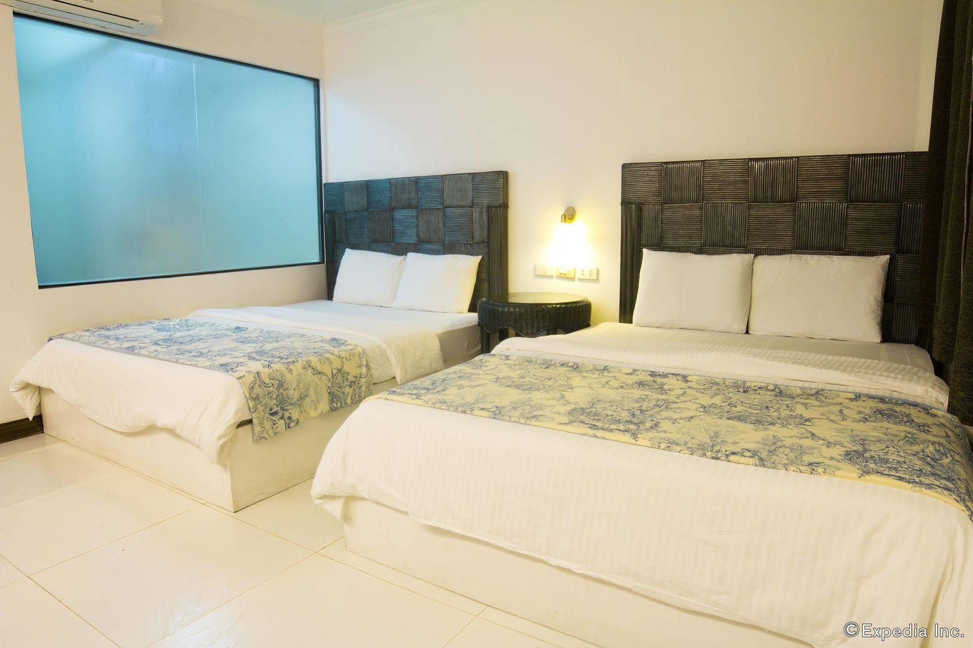 Erus Suites Hotel Boracay Manoc-Manoc Buitenkant foto
